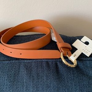 Cognac brown belt